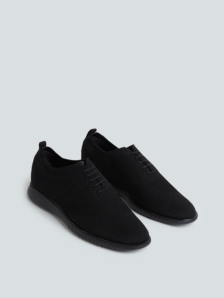 SOLEPLAY Black Knitted Lace-Up Sneakers